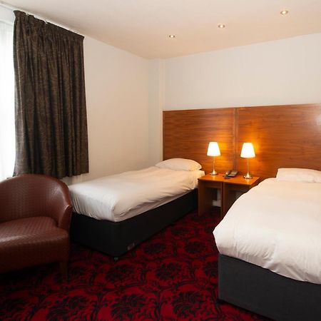 The Royal Hop Pole Wetherspoon ทุกส์แบร์รี ภายนอก รูปภาพ